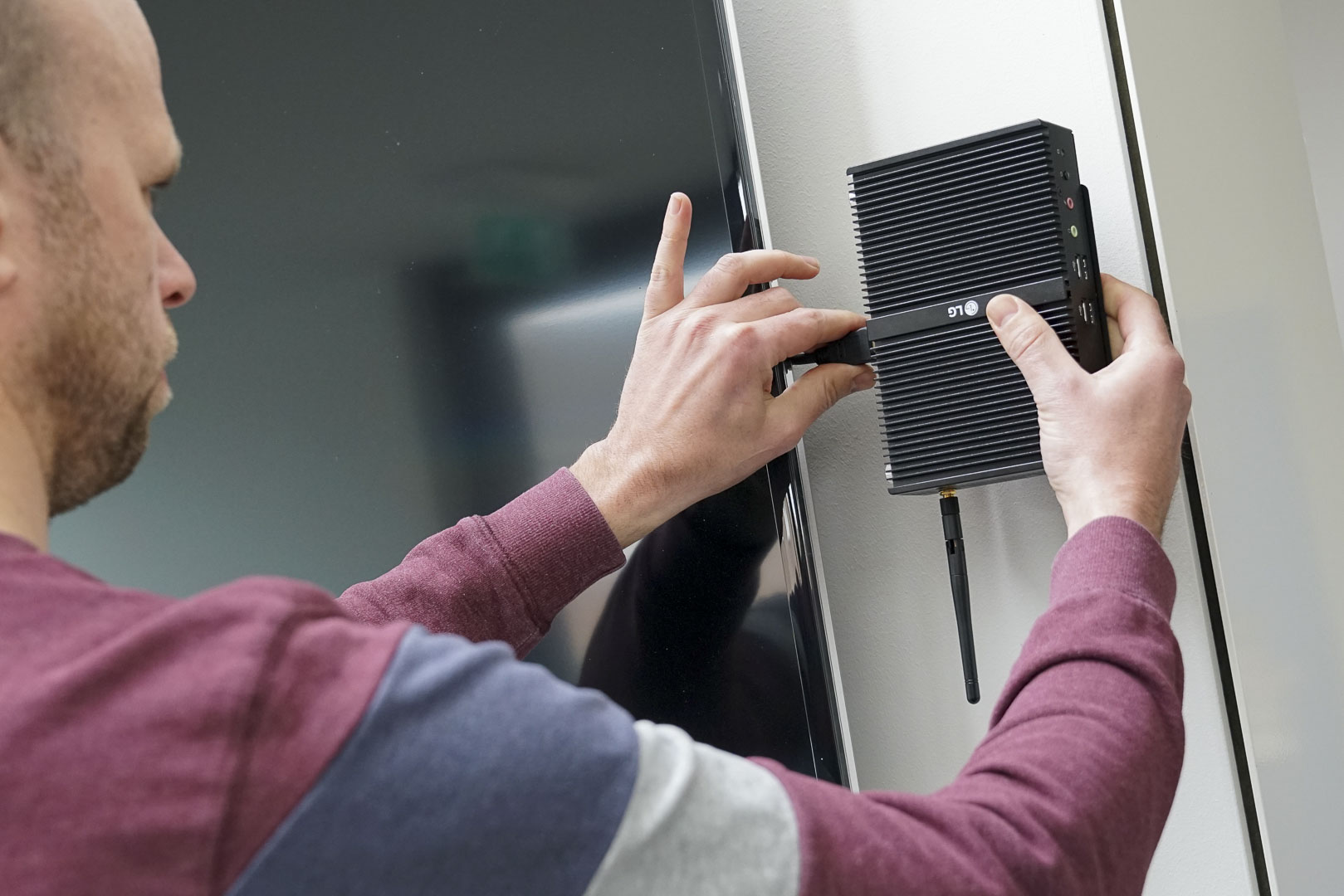 small form factor pc digital signage